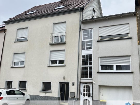 Provisionsfrei! Großes Ein-/Zweifamilienhaus in Urexweiler mit Gestaltungspotenzial!