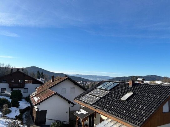 Behagliche Dachgeschoss - Wohnung mit herrlichem Fernblick