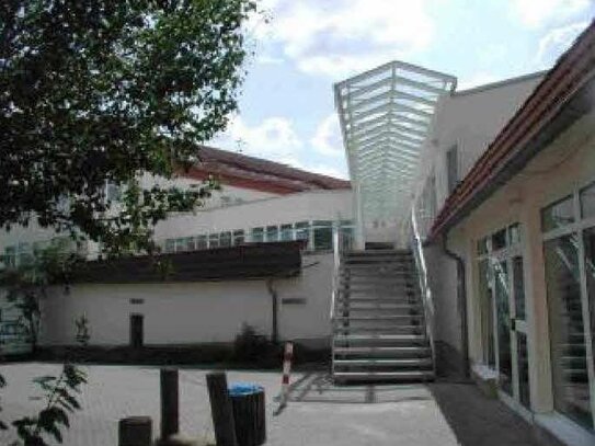 Büro- & Praxisfläche mit großer Dachterrasse in eingesessnem Einkaufszentrum Eisenach - Nord