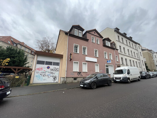 Mehrfamilienhaus mit zugehörigen Baugrundstück in Gohlis-Süd