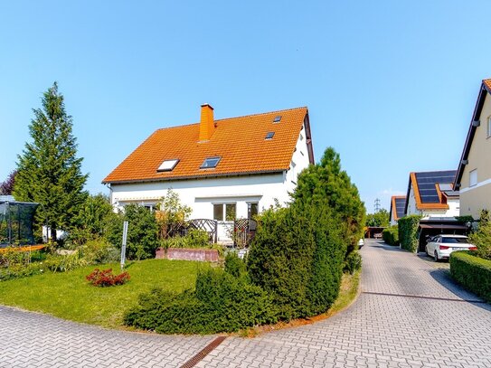 Doppelhaushälfte in Top-Lage: Mehr Platz, mehr Komfort, mehr Zuhause!