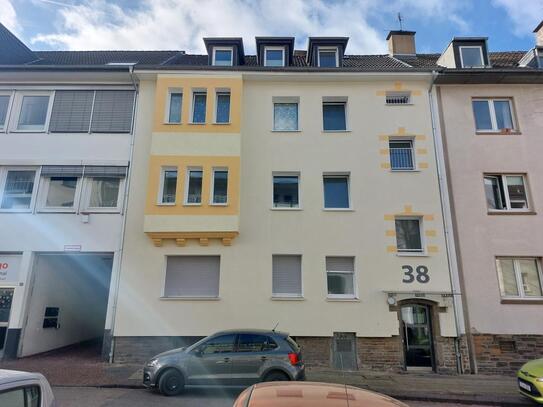 ** Renovierte 3 Zi. Dachgeschoßwohnung Essen Südviertel **