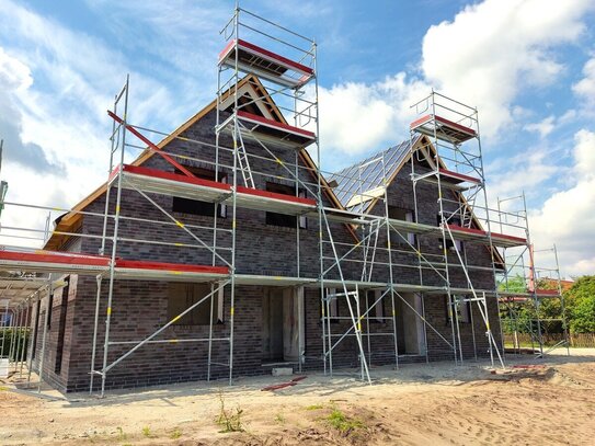 Neubau Doppelhaushälfte zentral in Sandkrug !