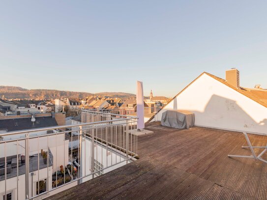 *Trier* einzigartige 5 ZKB Penthousewohnung mit weitläufiger Dachterrasse in bester Innenstadtlage!