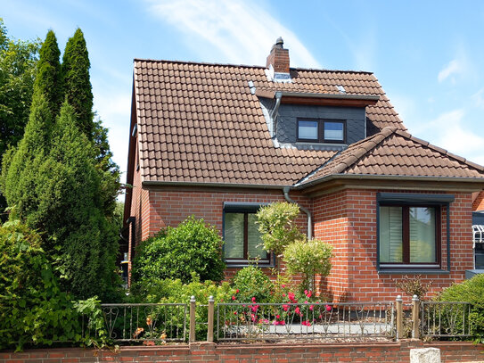 Platz für die ganze Familie: Entzückendes, modernisiertes Einfamilienhaus