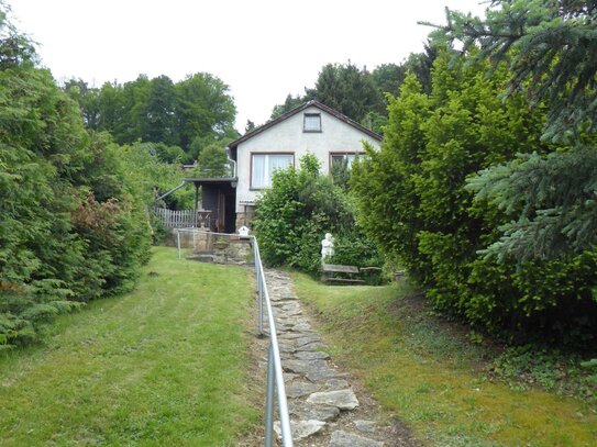 Großes Freizeit- und Erholungsgrundstück mit Wochenendhäuschen in toller Lage von Rudolstadt/Cumbach