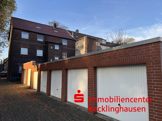 Echtes Juwel - modernisiertes 5-Familienhaus mit 7 Garagen in Gelsenkirchen-Resse