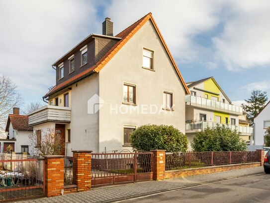 Gepflegtes Einfamilienhaus mit Potenzial zum Mehrgenerationenhaus in ruhiger Lage mit Garten