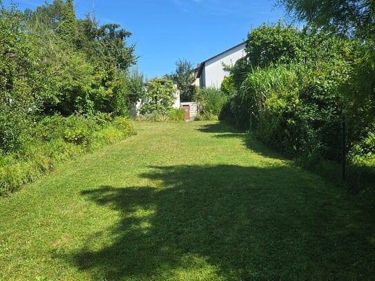 Schickes Haus mit großem Garten auch für 2 Generationen