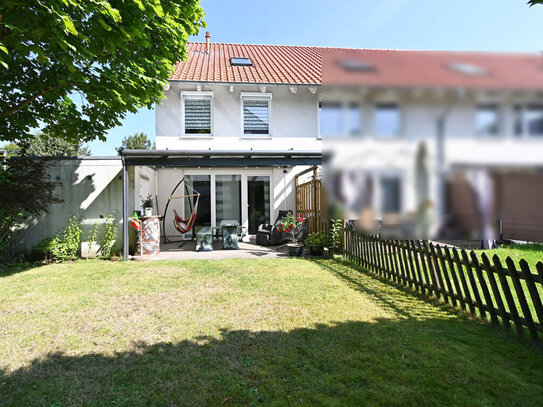 Idyllisches, modernisiertes Reihenendhaus in beliebter Wohnsiedlung mit Garten und Garage