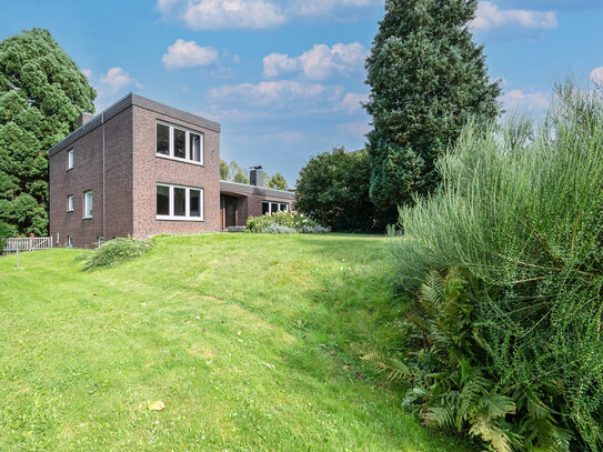 Idyllisch wohnen im Einklang mit der Natur - Freistehendes Haus mit Wald und Teich!