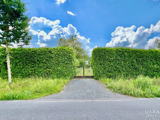 Baugrundstück in Top Falkenseer Lage.