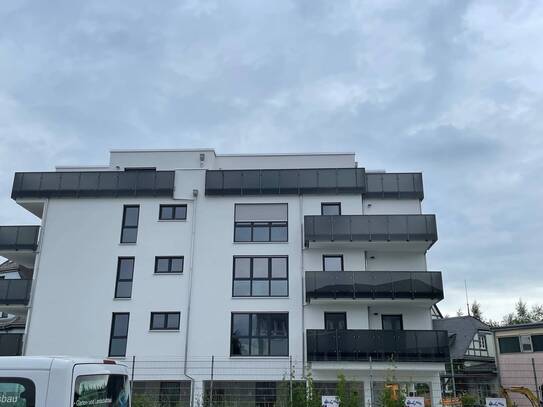 Hochmoderne Penthouse Wohnung in sehr guter Lage in Metternich zum 15.8.2025