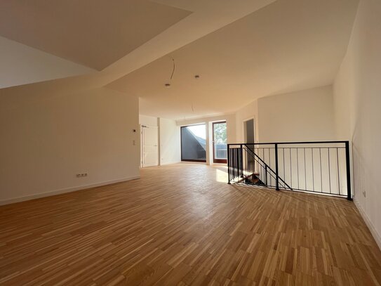 ERSTBEZUG ruhige 5 Zi. MAISONETTE zum Vorzugspreis / 5 Zi. / 2 Bäder / Lift / Balkon & Loggia