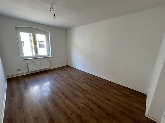 Platz für die ganze Familie! Neu Renovierte 3-Zimmer-Wohnung!