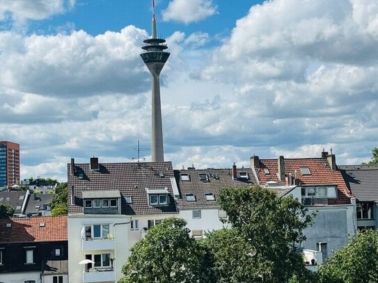 Düsseldorf-Unterbilk: Eigentumswohnung mit gigantischer Dachterrasse!