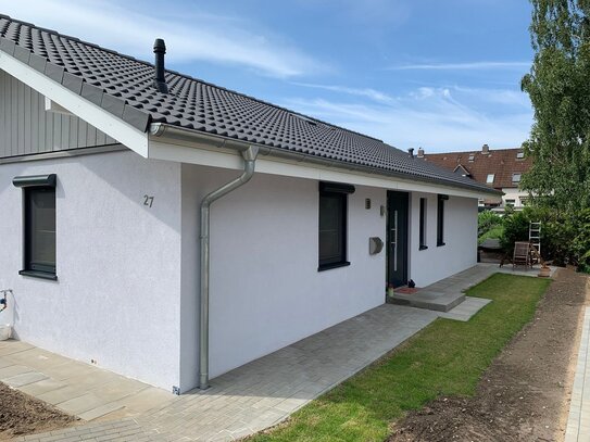 Neubau Bungalow bis 104 m² Wfl., KfW-55 in Göhl inkl. ca. 650 m² Grundstück