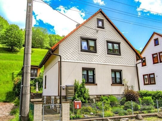 Idyllisches Einfamilienhaus mit viel Platz und großem Balkon