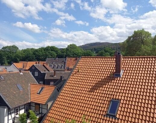 Helle Dachgeschosswohnung mit Balkon in Goslars Altstadt