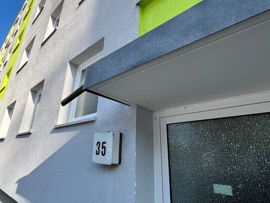 Frisch renovierte 2 Zimmerwohnung am Zanger Berg