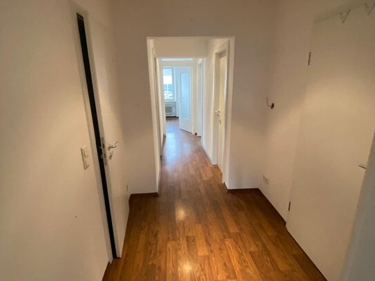 2-Zimmer-Wohnung - ca. 70 m² Wohnfläche