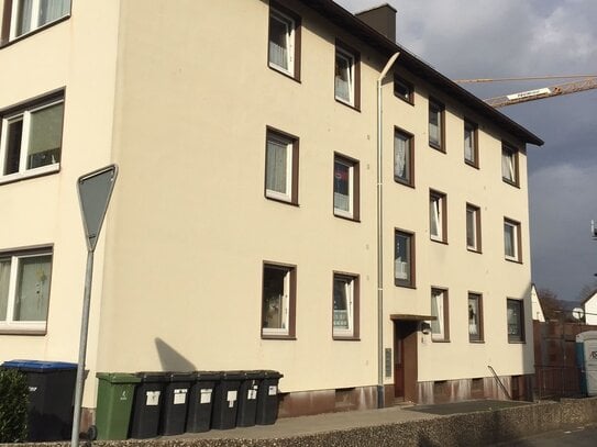 3-Zimmer Wohnung in einem ruhigen Haus für Mieter im gesetzten Alter