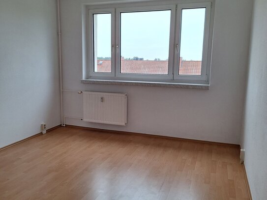 **AKTION Kaltmietfrei** Schöne 3-RW mit Balkon und Tageslichtbad