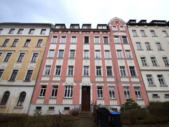 Große 3-Raumwohnung mit Balkon in Altendorf!