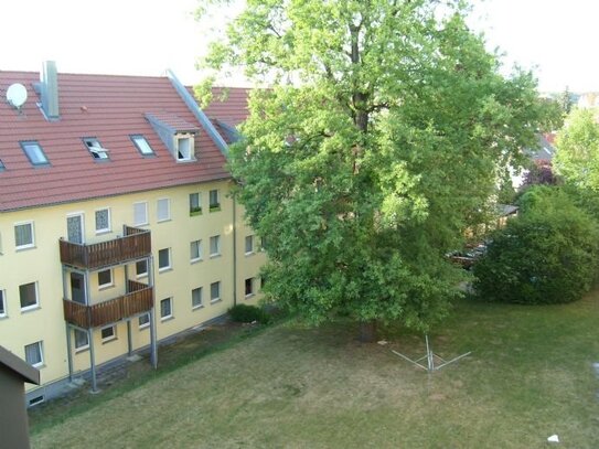 PROVISIONSFREI! SEHR SCHÖNE, HELLE 2 ZIMMER WOHNUNG, VOLLMÖBLIERT IN NEUNKIRCHEN BEI LAUF.