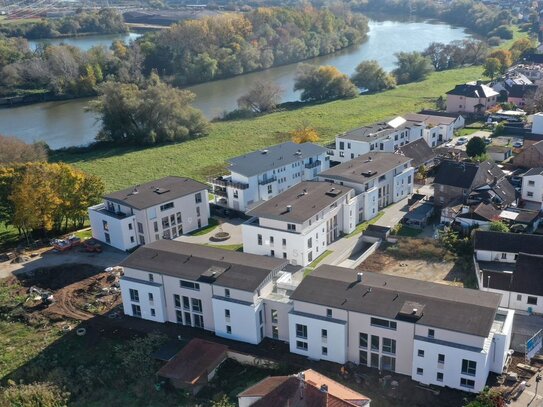 Hermann Immobilien: Schöne 2-Zimmer-Wohnung mit Dachterrasse