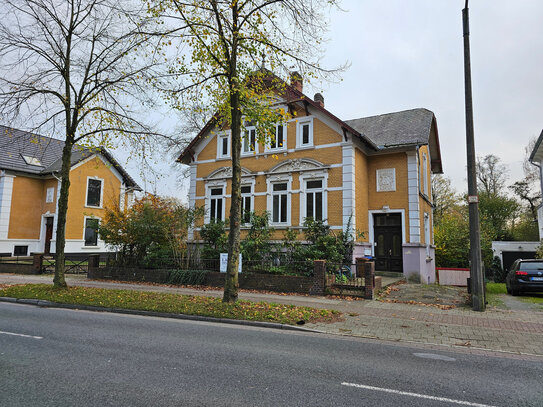 G 35 VEGESACK- historische Stadtvilla in einer begehrten Lage mit Blick ins Grüne-