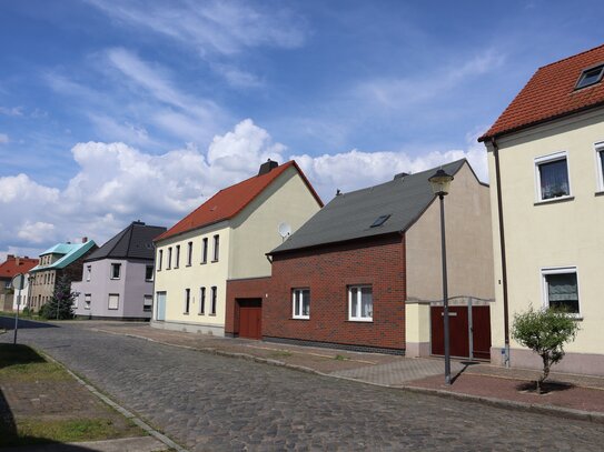 Gepflegtes Einfamilienhaus in ruhiger Lage von Bitterfeld