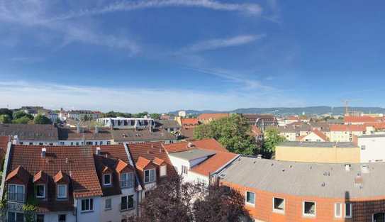 nicht alltägliche Maisonette-Penthouse Whg mit Dachterrasse, Sauna und Parkplatz - Mitten in Kassel