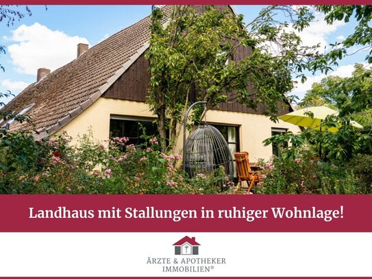 Landhaus (3 Wohneinheiten) mit Stallungen in ruhiger Wohnlage!