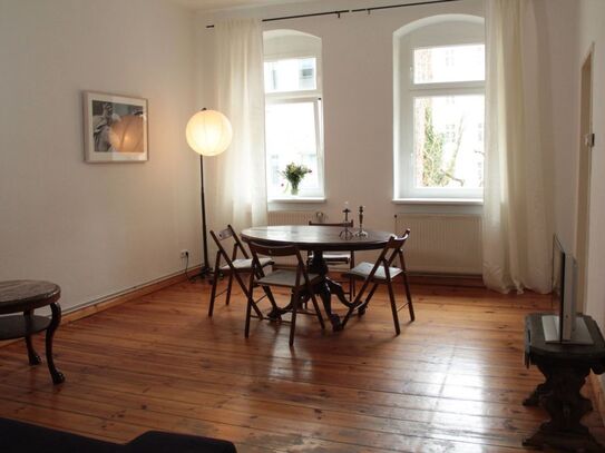 Schöne und ruhige 2 Zi. Altbauwohnung in Prenzlauer Berg