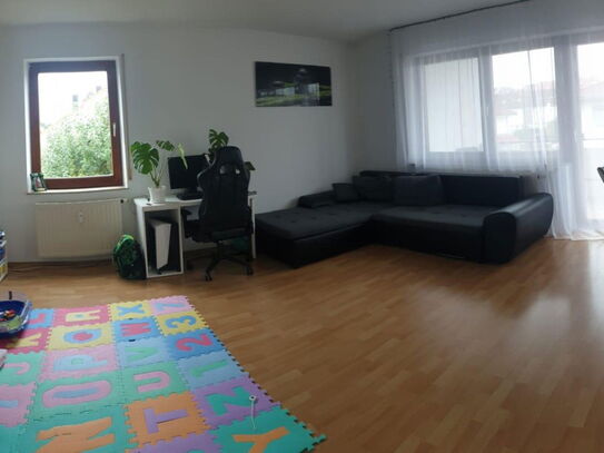 City Wohnung 2 Zi. mit Balkon & Garage