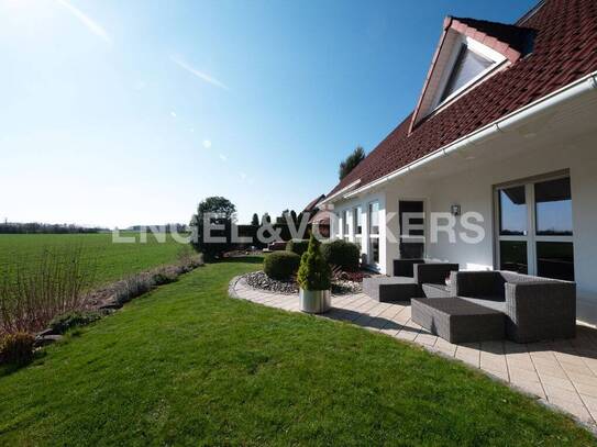 Exklusives Einfamilienhaus mit Traumgarten und unverbaubarem Blick ins Grüne