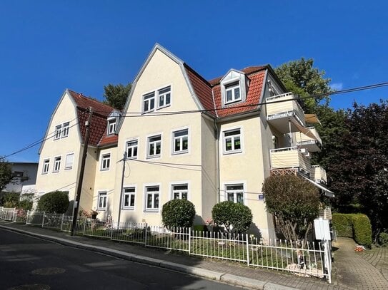 gemütliche 2- Raumwohnung mit Einbauküche, Balkon und Stellplatz in Dresden-Gorbitz!