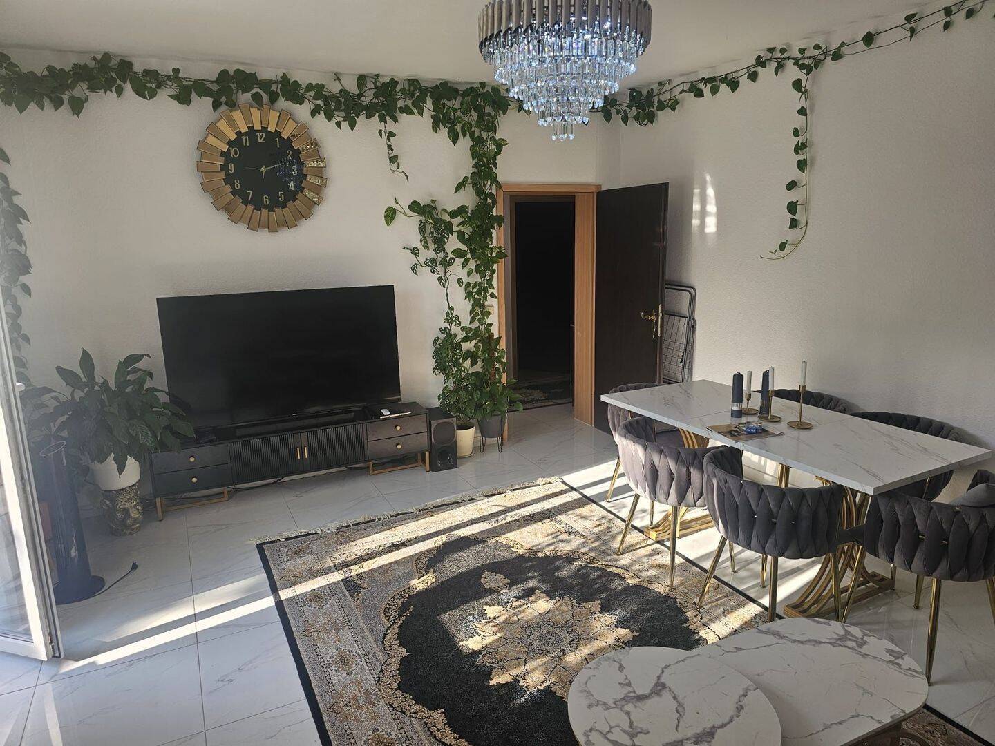 Helle Wohnung in ruhiger Lage – ideal für eine kleine Familie - Photo 1
