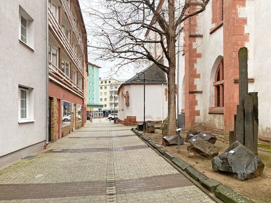 CITYWOHNUNG NÄHE DOM (EINBAUKÜCHE + GROSSER SONNENBALKON). Provisionsfrei direkt vom Eigentümer!