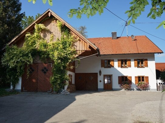 RARITÄT! Herz und Heimat vereint! Ihr idyllisches Landhaus mit Werkstatt!