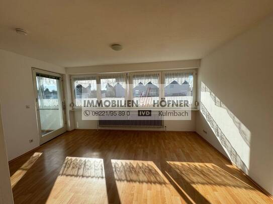 Charmante 1-Zimmer-Wohnung mit verglastem Balkon in Gefrees zu vermieten