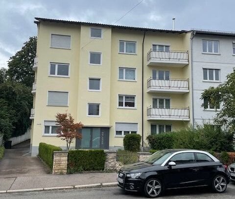 4-5 Zimmer Wohnung in Halbhöhenlage, auch teilbar, klimatisiert, ganze Etage