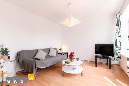 Komplett Möbliert/Furnished Accommodation in: Wersten. 2,5 Zimmer Wohnung direkt beim Südpark/