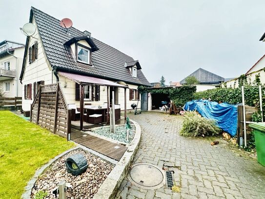 Kleines aber feines Einfamilienhaus mit Garage und Terrasse