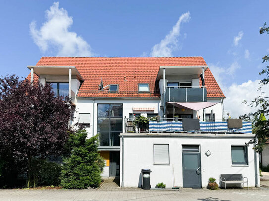 3,5-Zimmer-Galeriewohnung mit Weitblick - individuell Wohnen unterm Dach in Blaubeuren-Asch