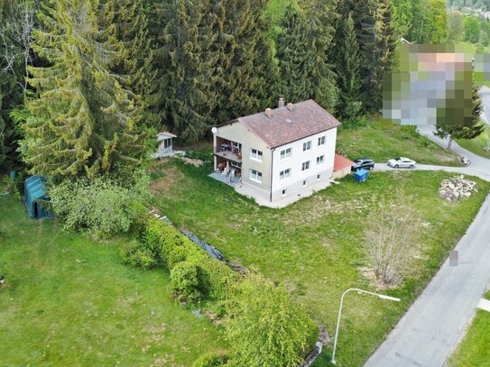 Sanierungsbedürftiges Einfamilienhaus mit traumhaftem Ausblick und großem Grundstück in ruhiger Lage Nähe Haidmühle