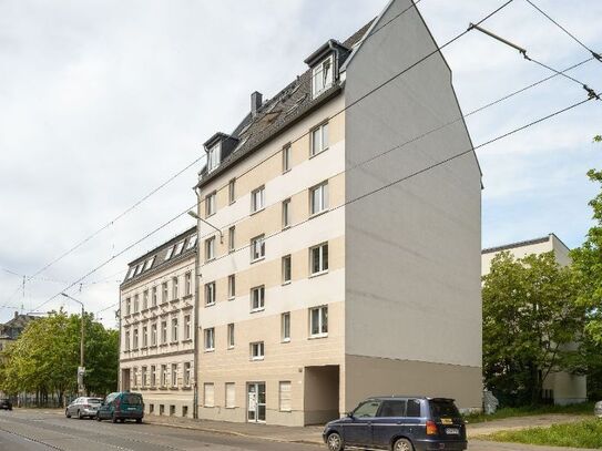 Wunderschöne Wohnung mit Balkon! Garagenstellplatz möglich!