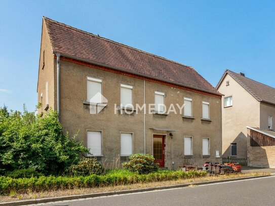 Sanierungsbedürftiges EFH in Bad Lausick: Großes Grundstück mit Terrasse, Garage, Werkstatt & mehr