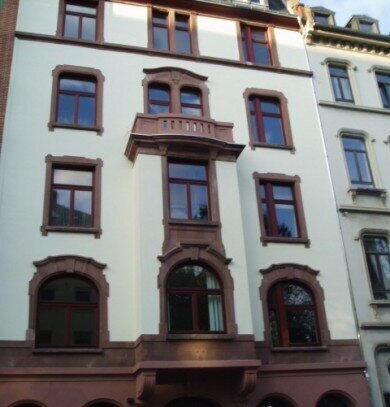 Frankfurt/Main - City, zwischen Oederweg und Konstabler Wache, top sanierte 5-6 Zimmer-Altbau-Wohnung.